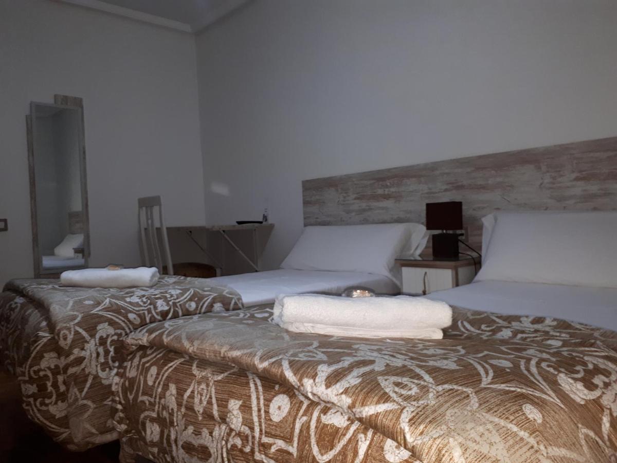 Pension Saint Mateo Logroño Zewnętrze zdjęcie